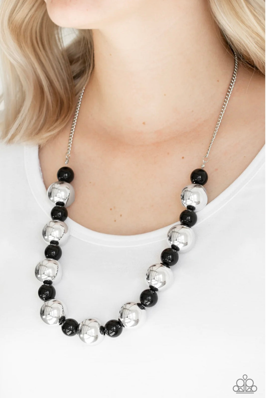 Top Pop- Black