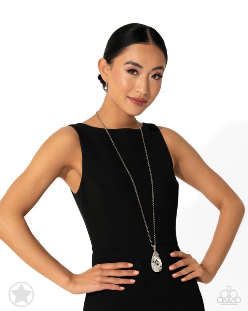 Spellbinding Sparkle- White