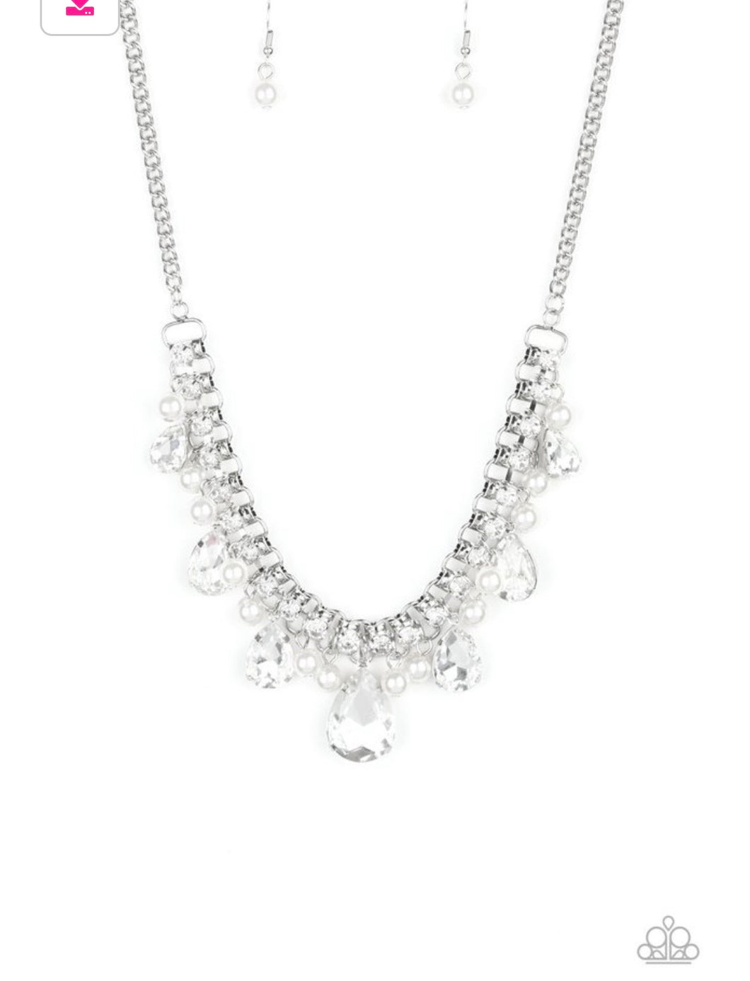 Knockout Queen- White