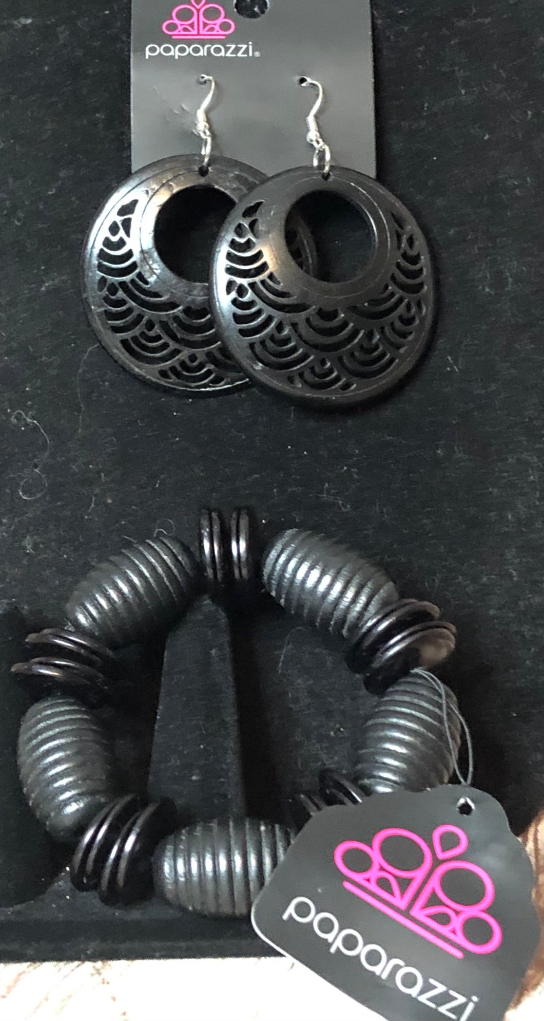 Tropical Canopy Earrings/ Caribbean Castaway Bracelet- Black (Sets)