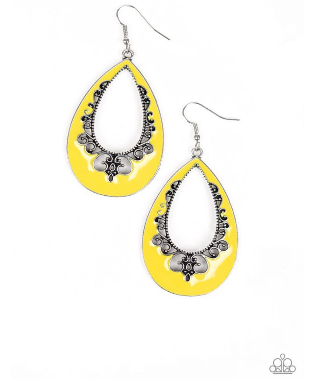 Compliments To The Chic - Yellow