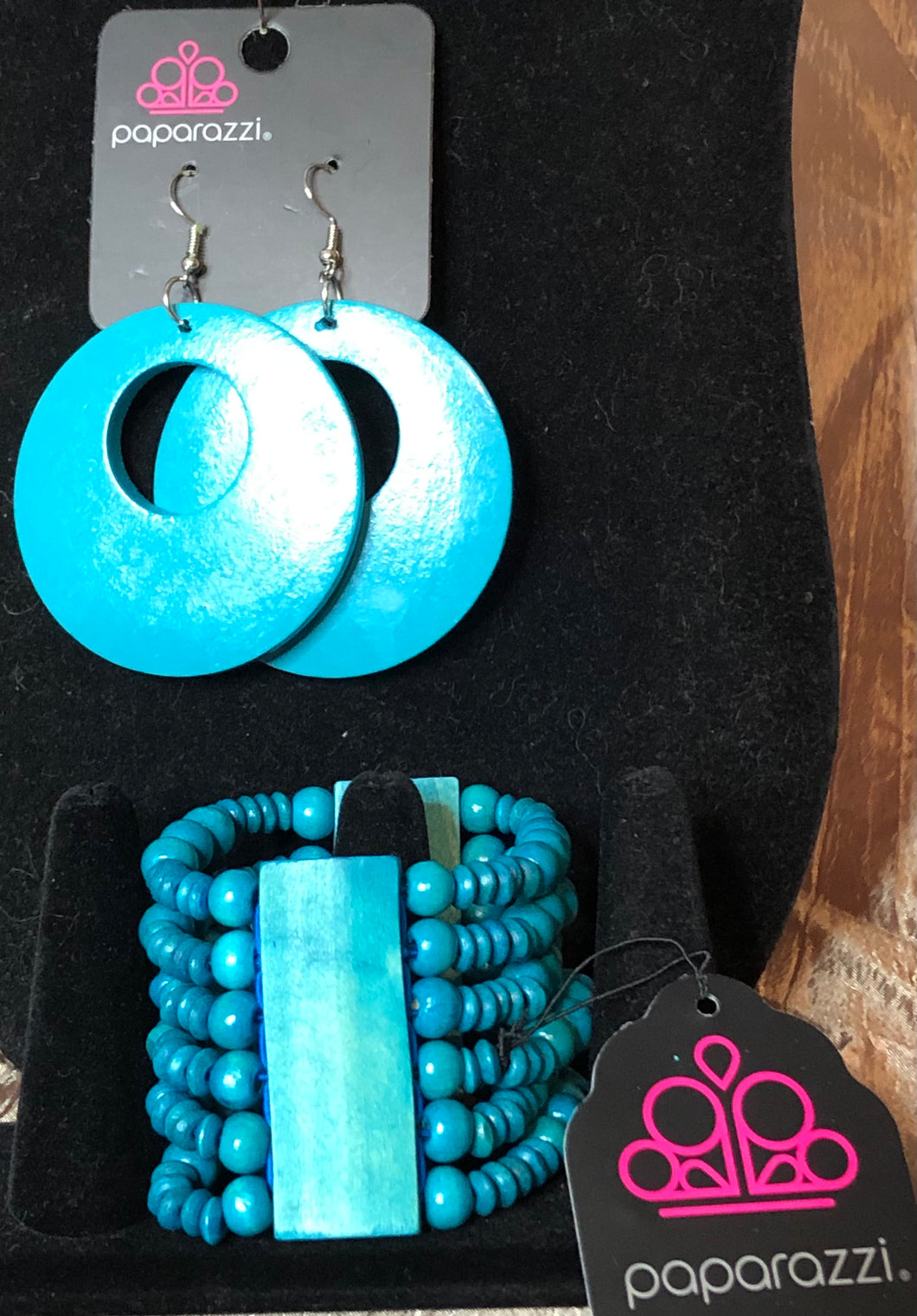 Island Hop Earrings/ Don't Stop BELIZE-ing Bracelet  Blue (Sets)