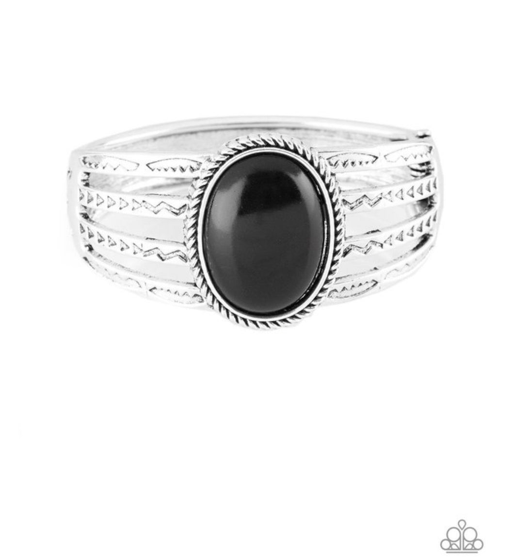 Desert Glyphs- Black